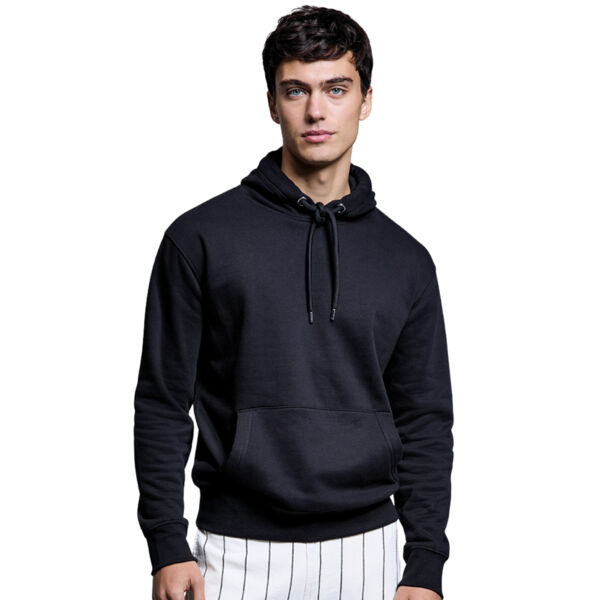 Sports Training Hoodie – Soft-Feel Organic Fabric Thumbnail